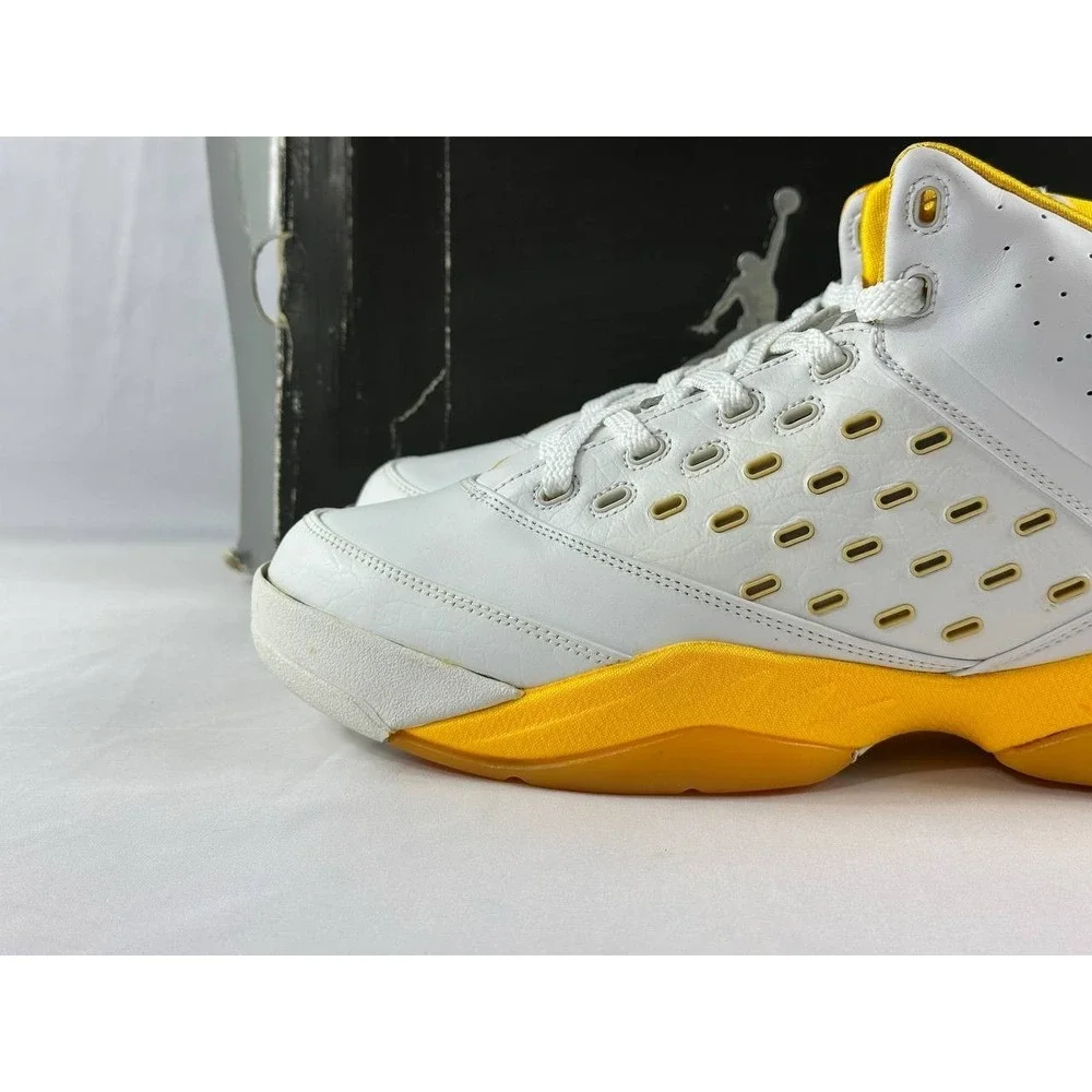 Nike Air Jordan Melo 5.5 'White Varsity Maize' 2005 Men's 311813-103 Size 12